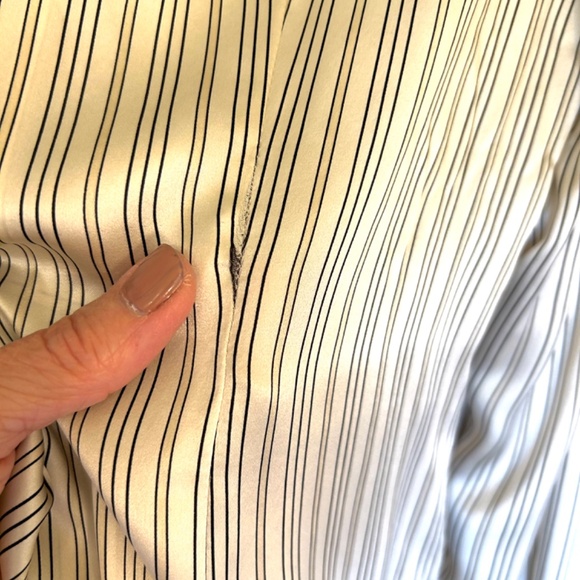 Vintage Jones New York Silk Blouse Size 8 - Picture 4 of 6